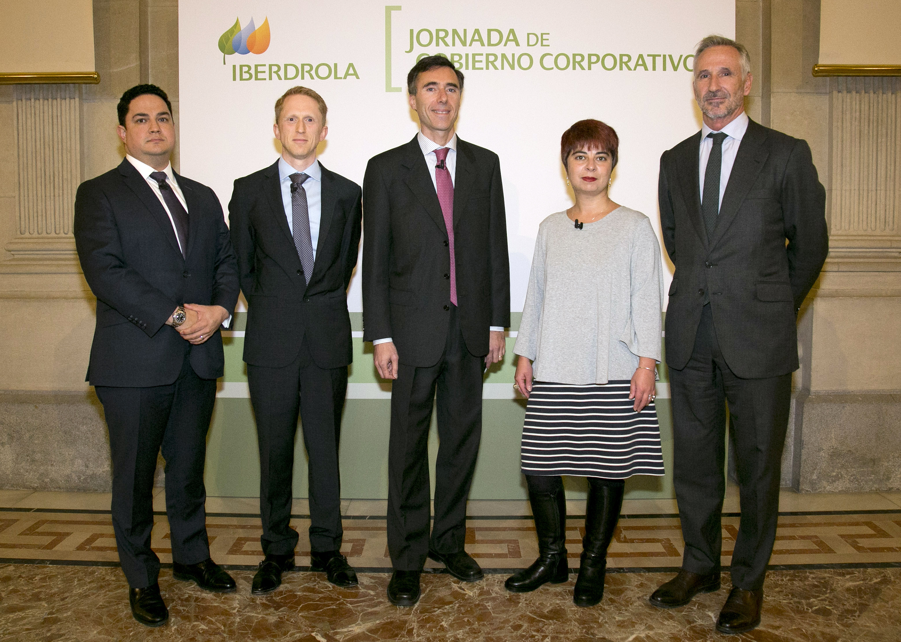 Foto Iberdrola analiza en la Bolsa de Madrid los efectos de la involucración de los accionistas en las sociedades cotizadas.